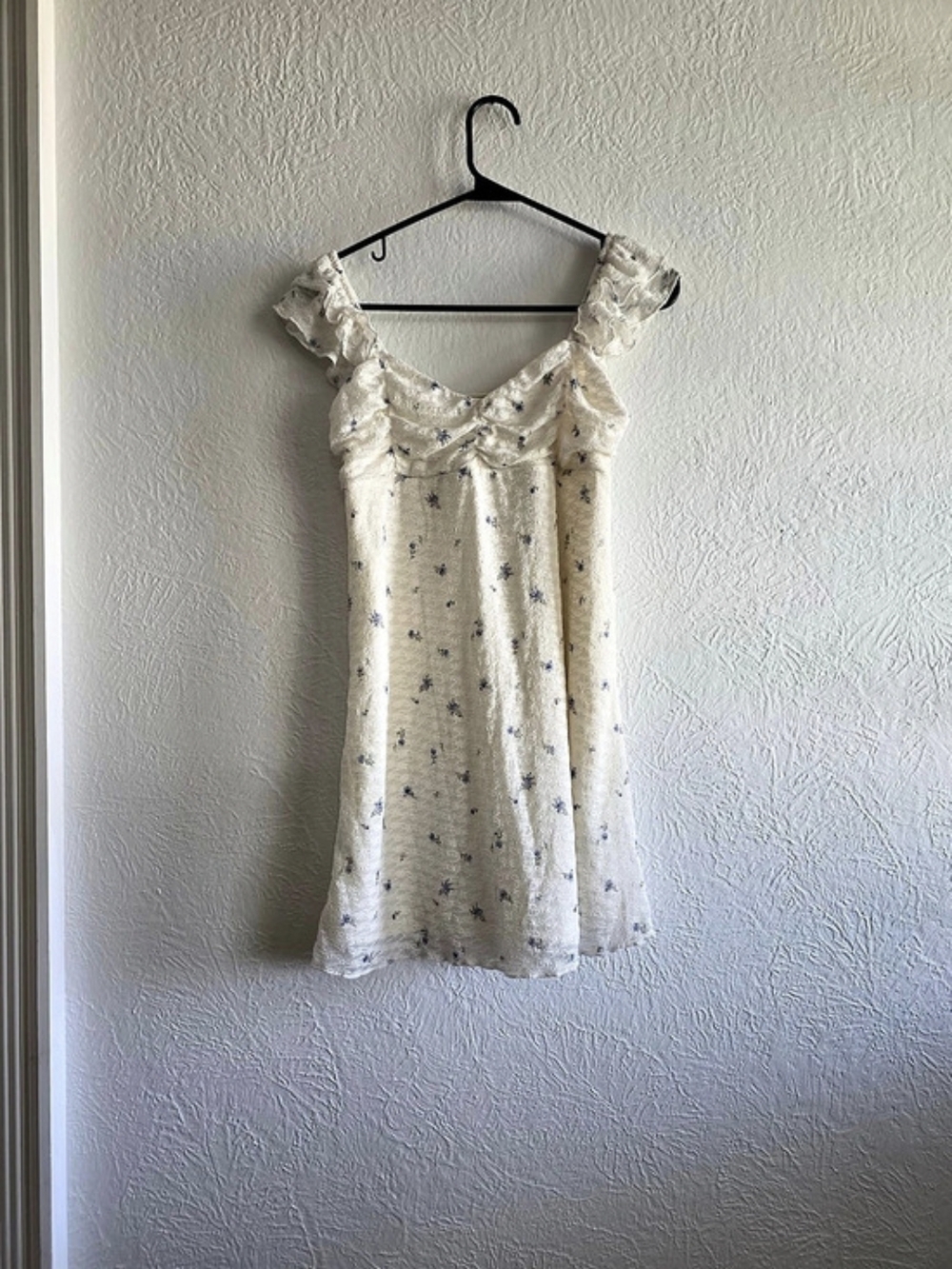 90s Vibes No Boundaries Floral Mini Dress Cream & Blue Size Medium